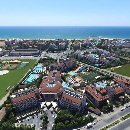 Готель Primasol Hane Family