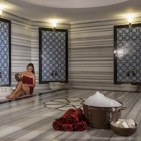 Готель Primasol Hane Family