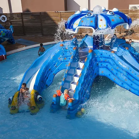 Primasol Hane Family מלון