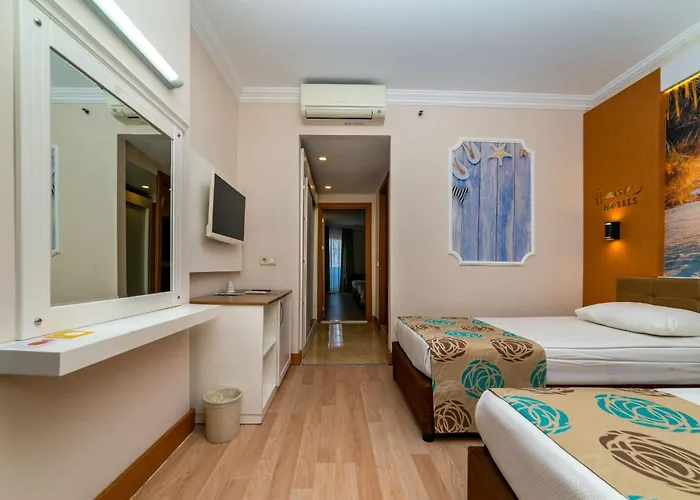 Primasol Hane Family 4* Side