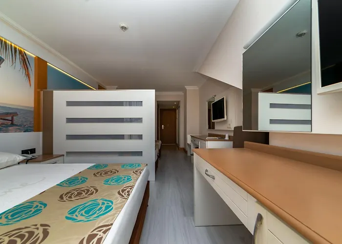 بريماسول هين فاميلي ريزورت 4*